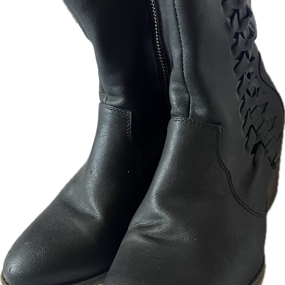 Billabong Women’s Black Braided Side Zip Booties, Size 6.5 —NWOT,Wood-Style Heel